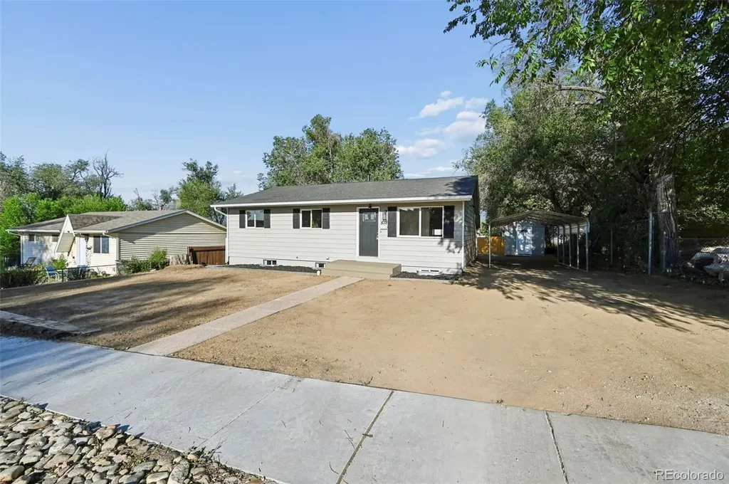 838 Sequoia Drive Colorado Springs CO 80910
