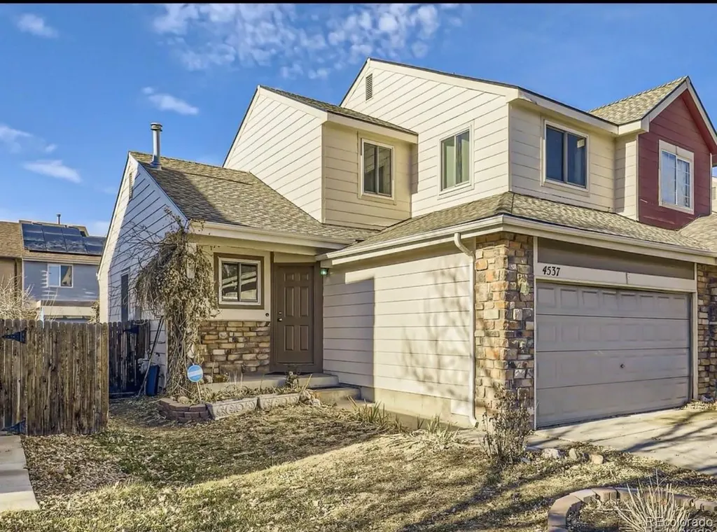 4537 Cornish Way Denver CO 80239