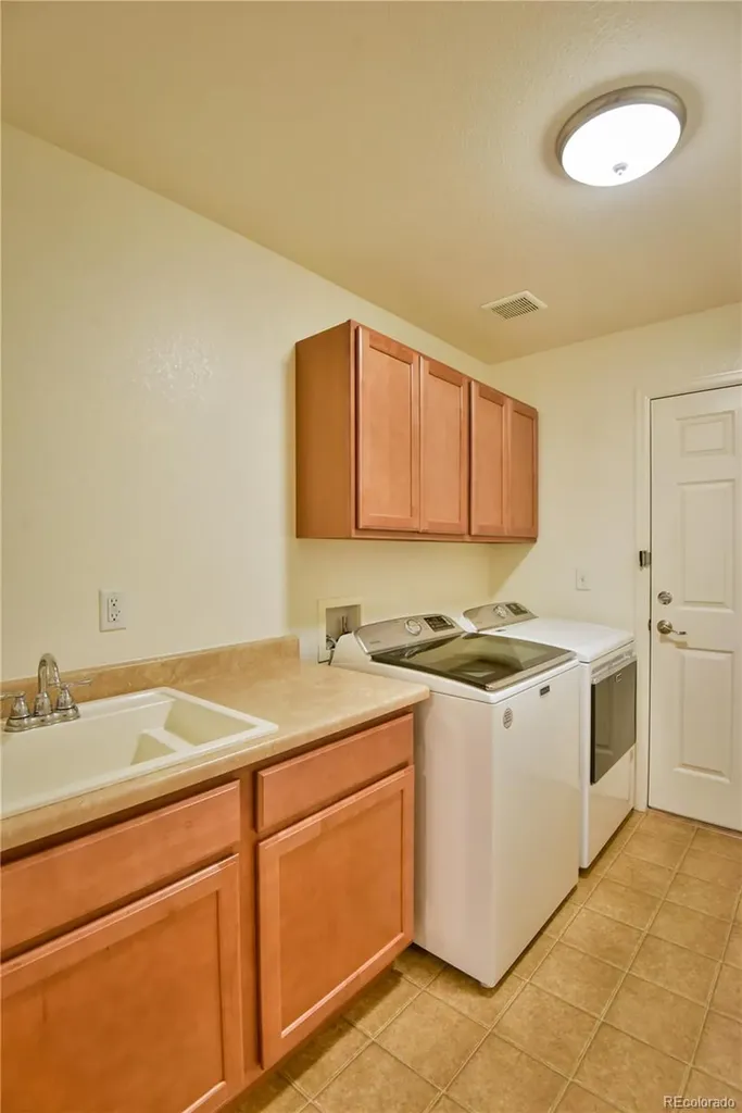 23627 E Bellewood Drive Aurora CO 80016