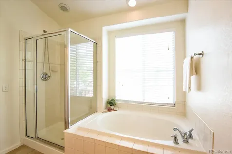23627 E Bellewood Drive Aurora CO 80016