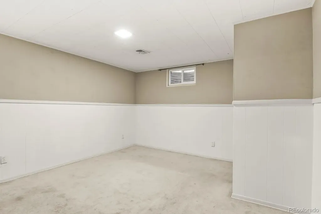 564 Moline Street Aurora CO 80010