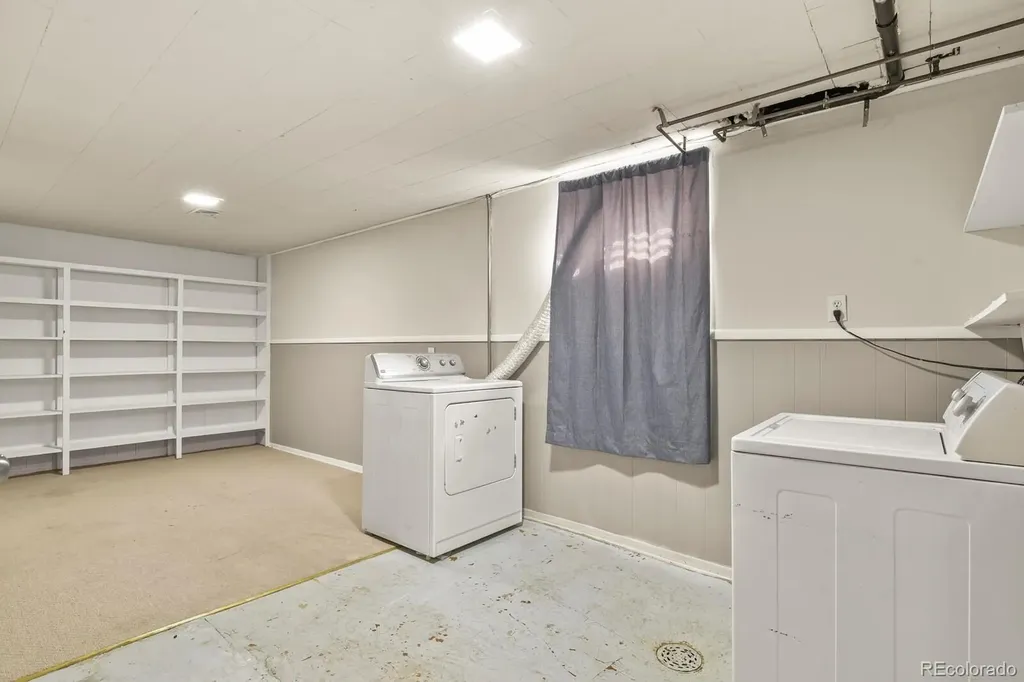 564 Moline Street Aurora CO 80010