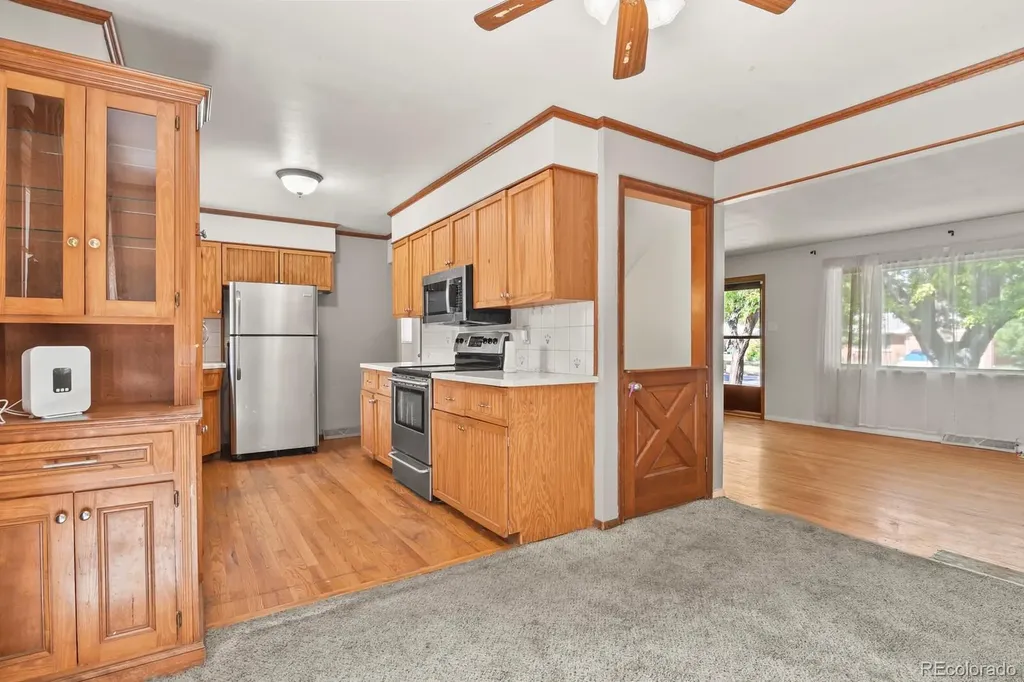 564 Moline Street Aurora CO 80010