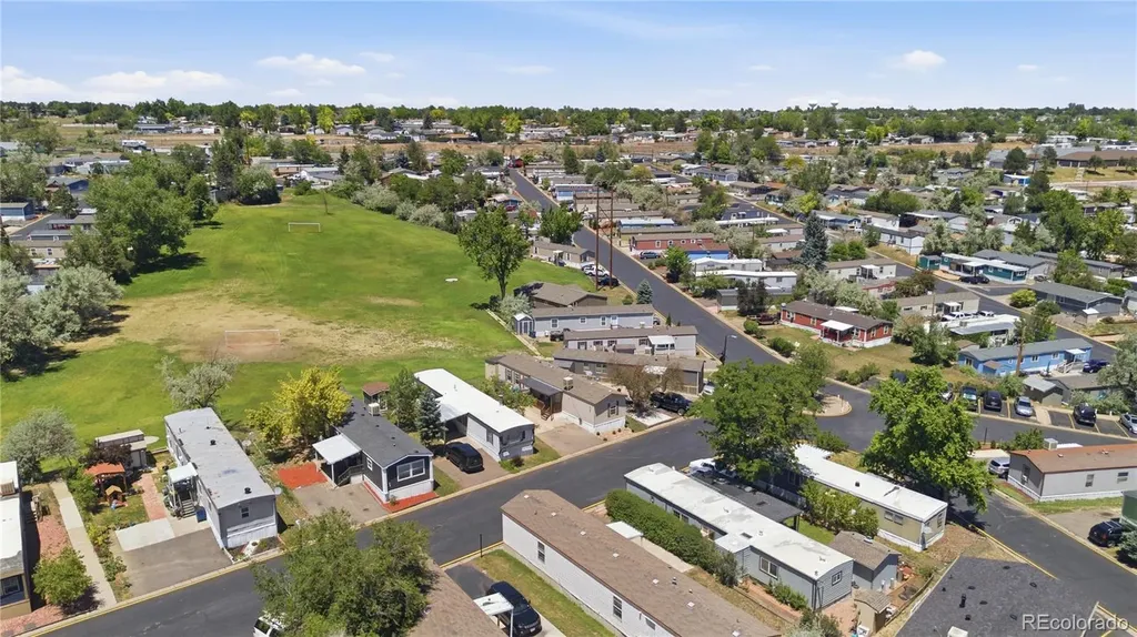 9400 Elm Court Denver CO 80260