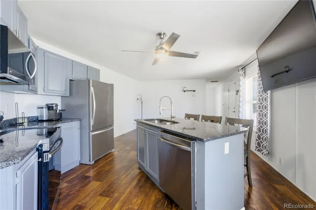 9400 Elm Court Denver CO 80260