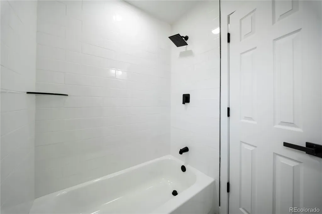 190 Hemlock Street Broomfield CO 80020
