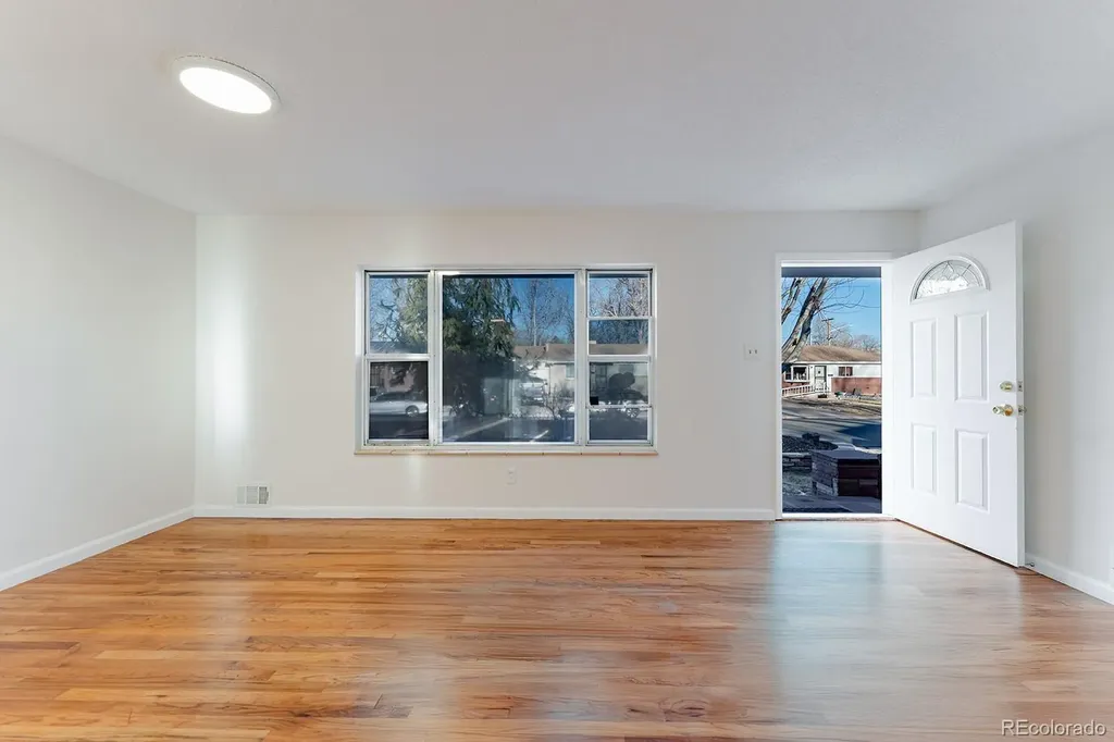 3091 S Yates Street Denver CO 80236