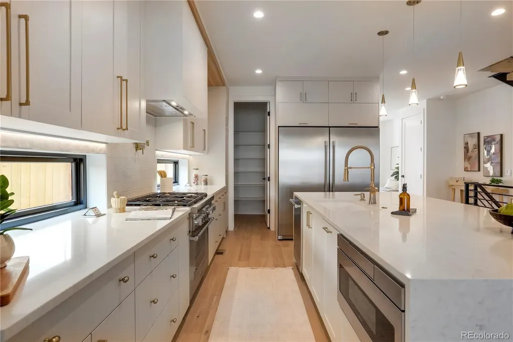 25 S Jackson Street Denver CO 80209