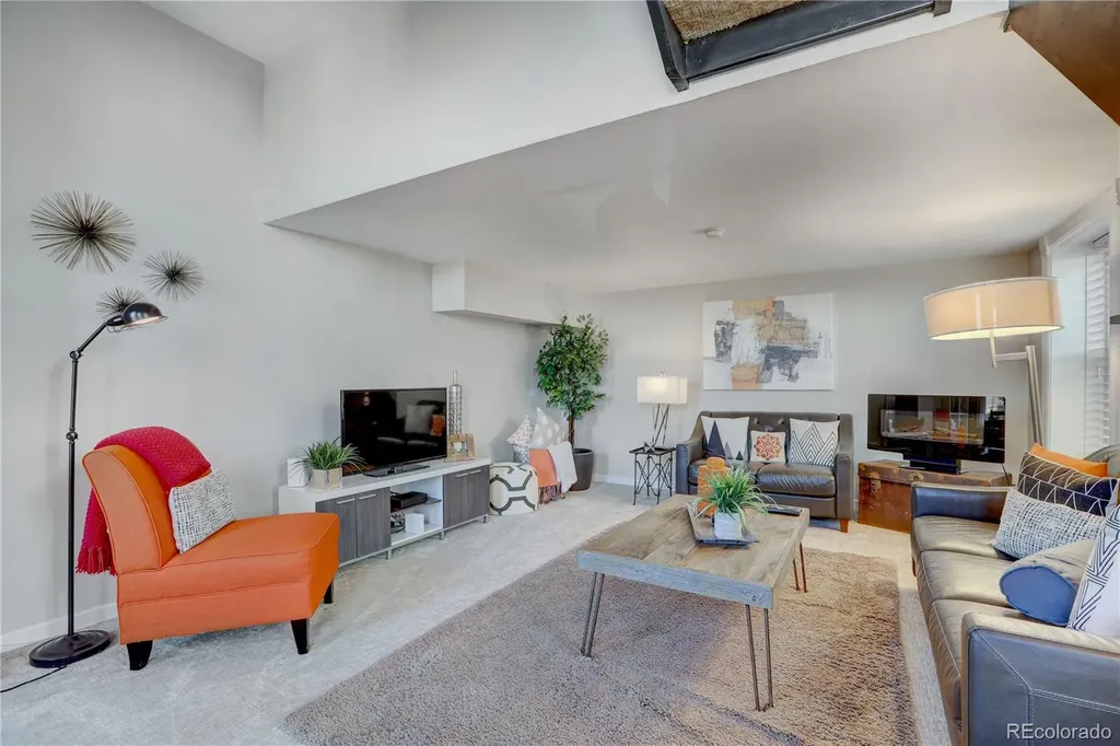 2193 Arapahoe Street Denver CO 80205