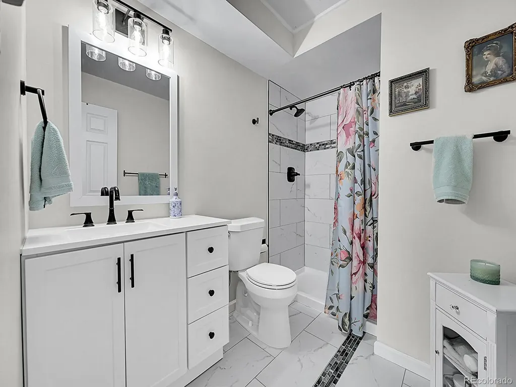 645 S Alton Way Denver CO 80247