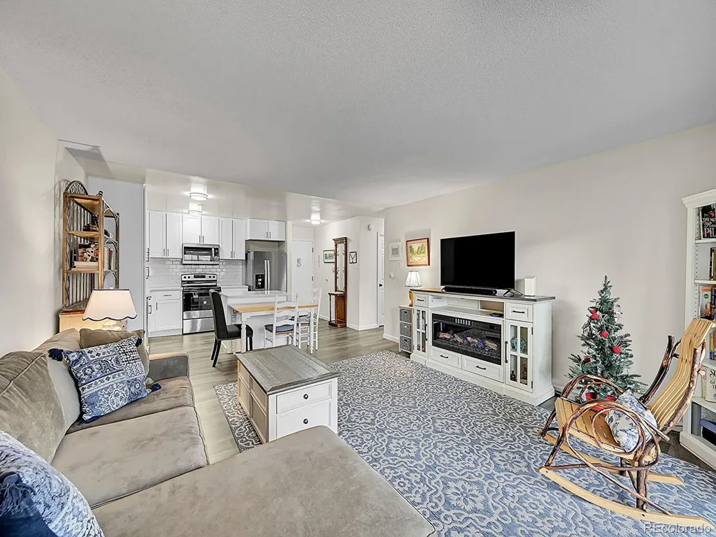 645 S Alton Way Denver CO 80247
