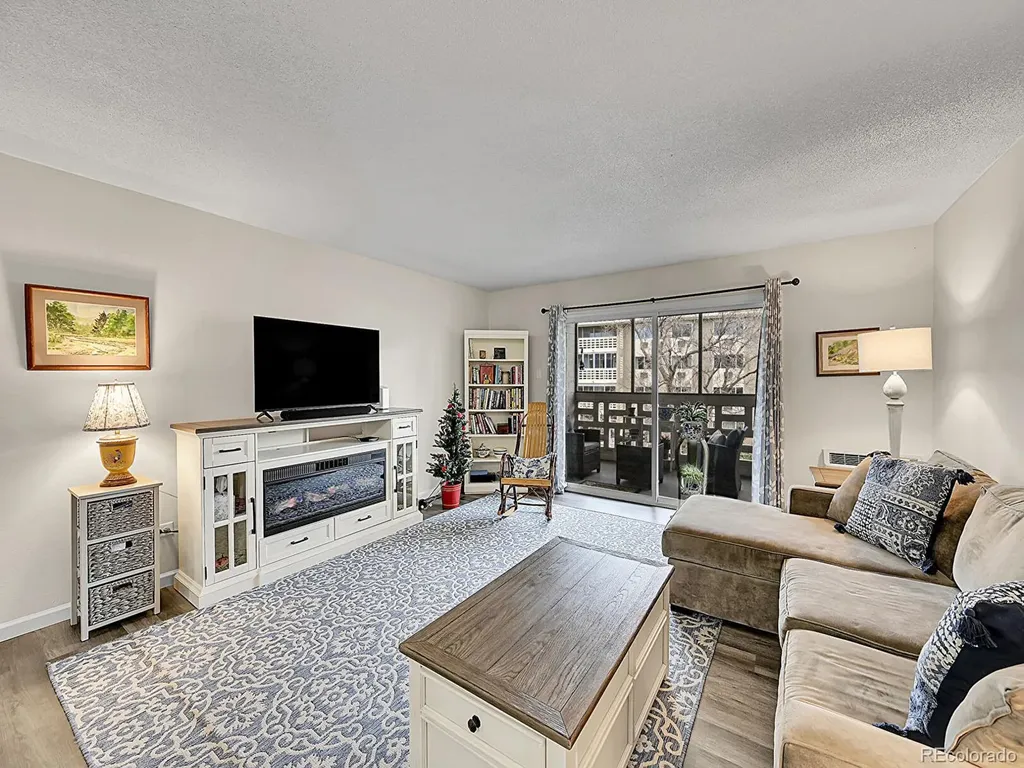 645 S Alton Way Denver CO 80247