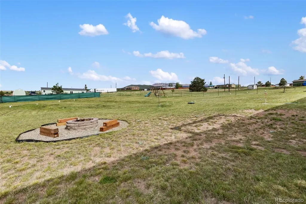 114 Hunting Horn Lane Divide CO 80814