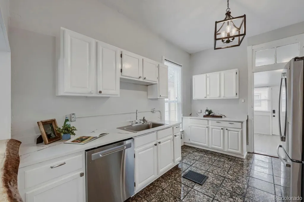 2622 N Downing Street Denver CO 80205