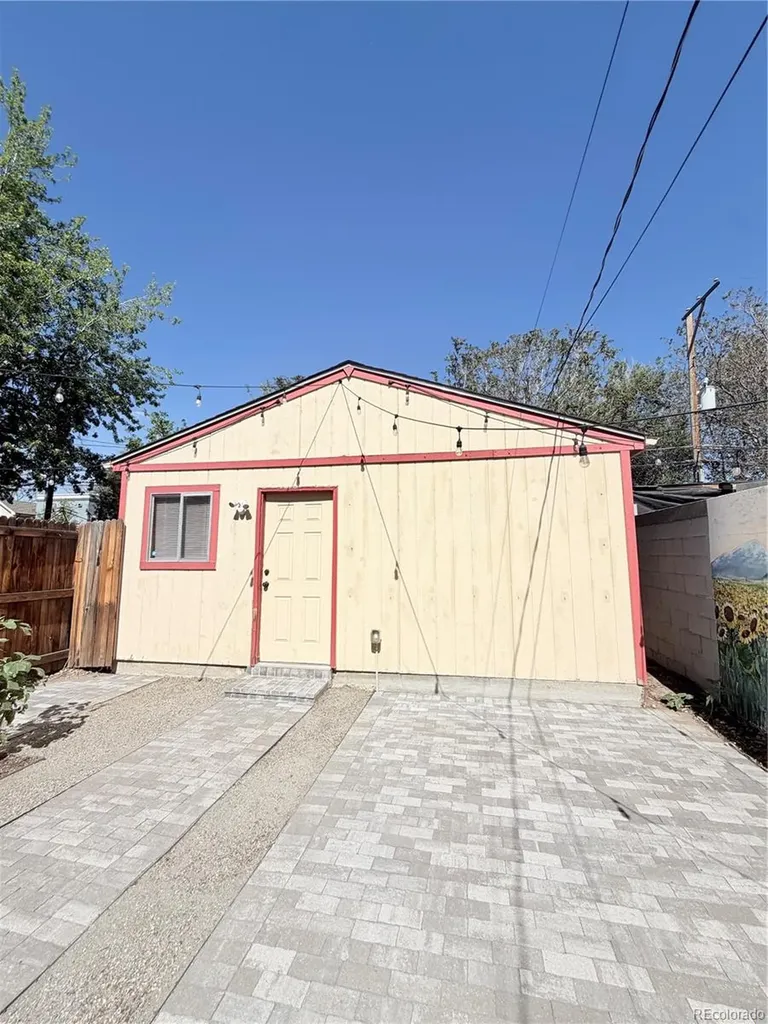 2622 N Downing Street Denver CO 80205