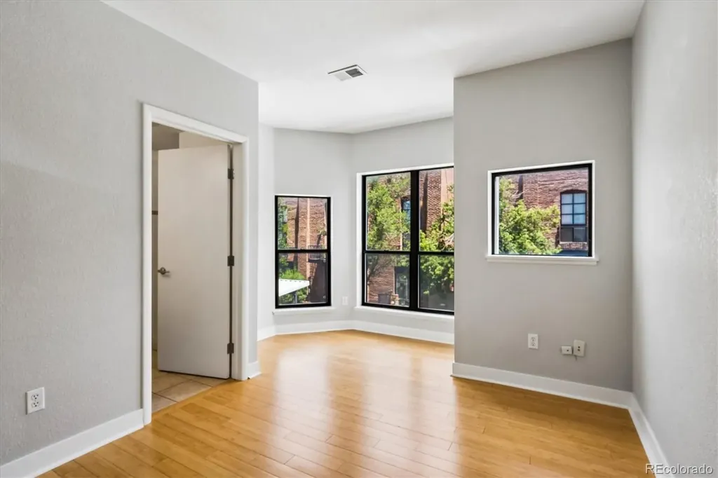 3195 Blake Street Denver CO 80205