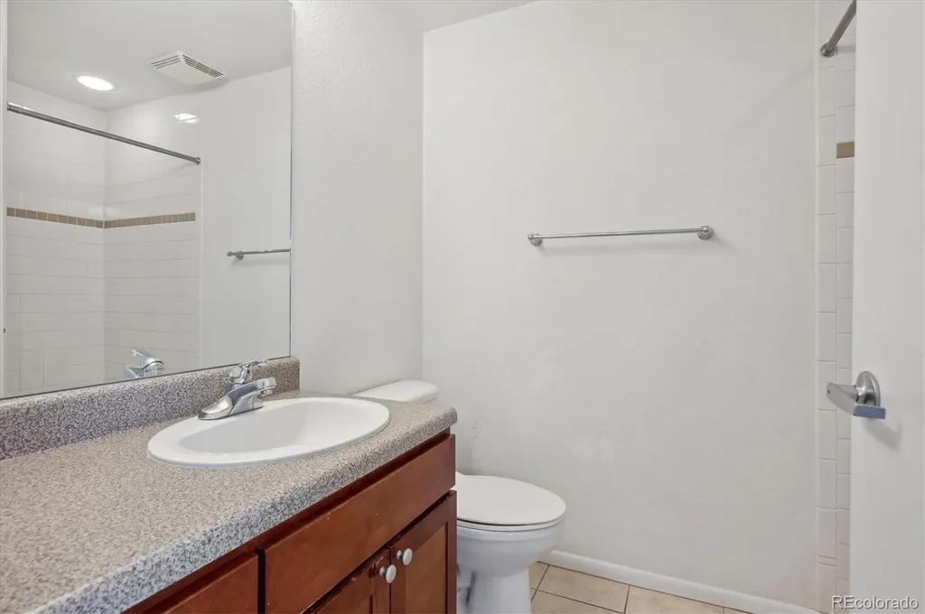 3195 Blake Street Denver CO 80205