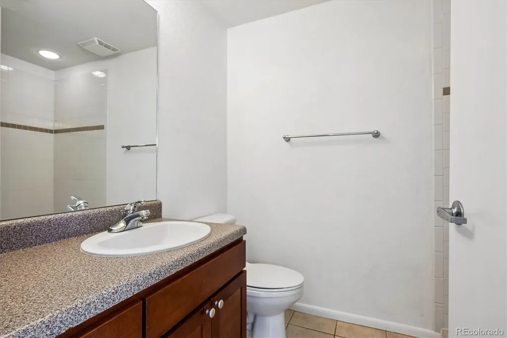 3195 Blake Street Denver CO 80205