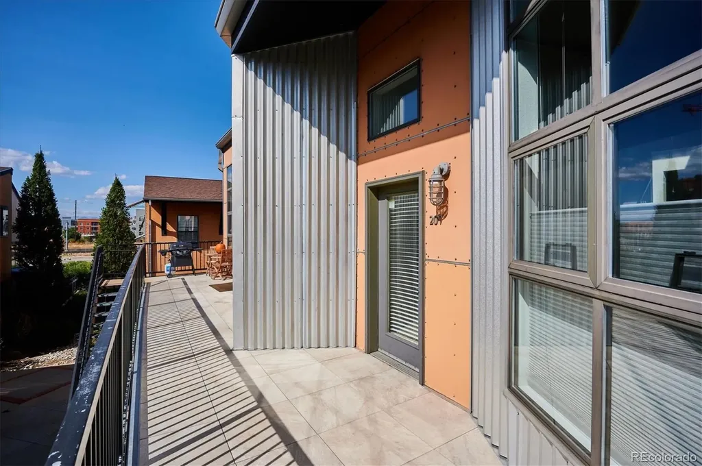 3195 Blake Street Denver CO 80205