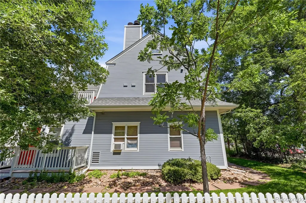 2205 Arapahoe Avenue Boulder CO 80302