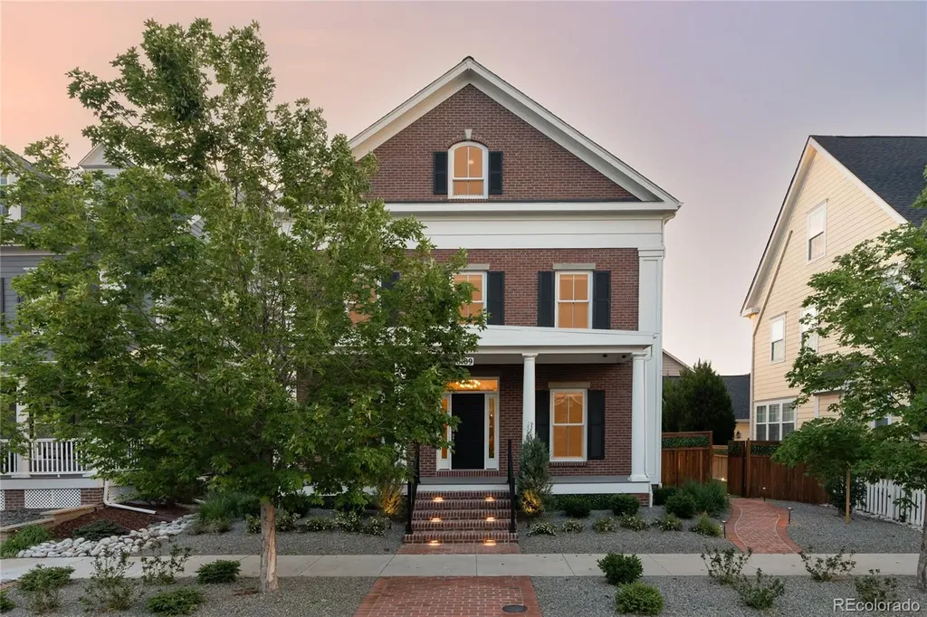 8189 E 32nd Avenue Denver CO 80238