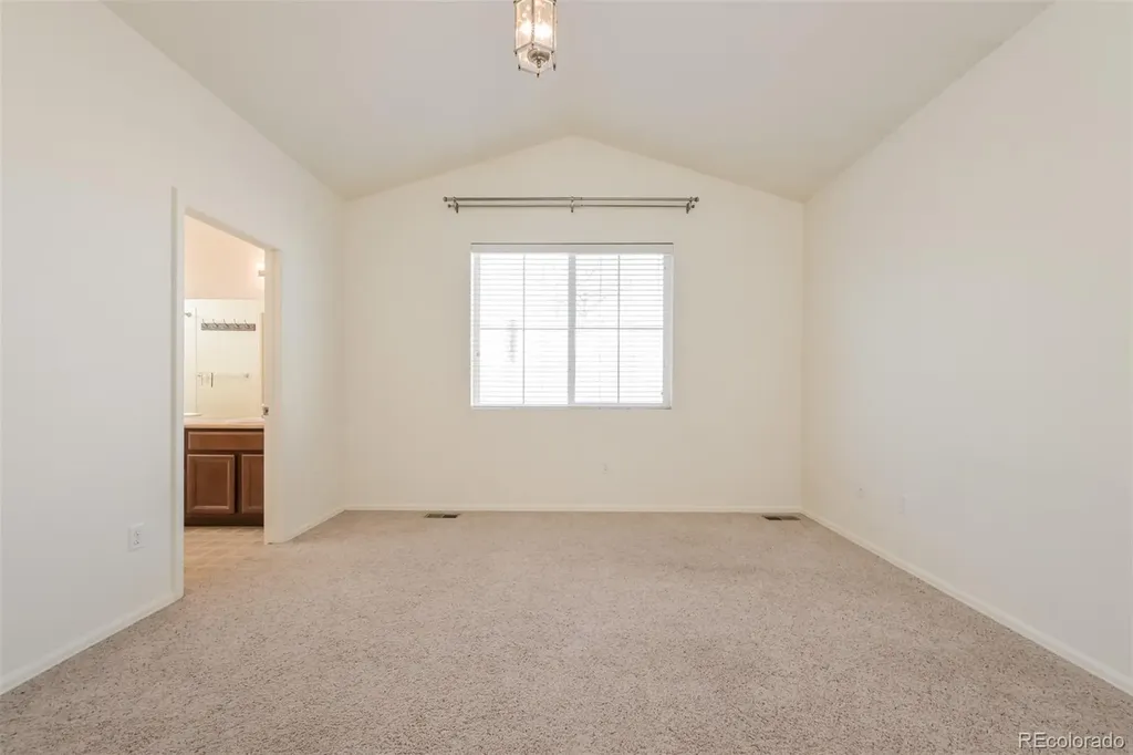 5613 S Elk Court Aurora CO 80016