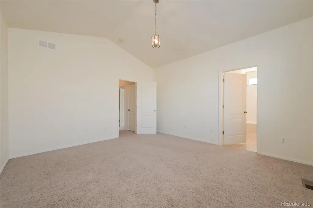 5613 S Elk Court Aurora CO 80016
