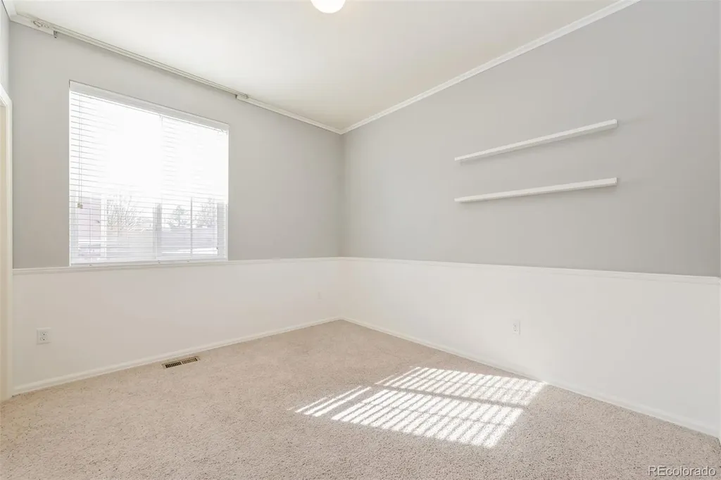 5613 S Elk Court Aurora CO 80016