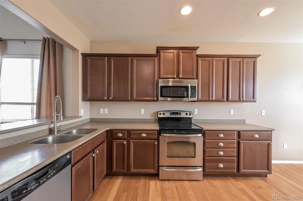 5613 S Elk Court Aurora CO 80016