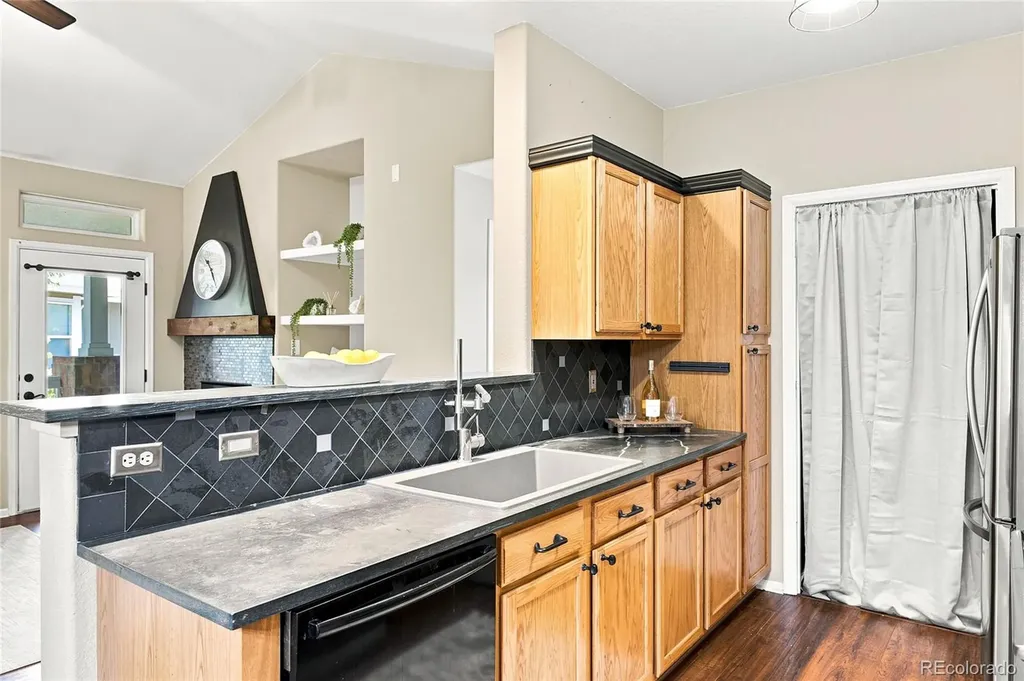 8481 W Union Avenue Littleton CO 80123