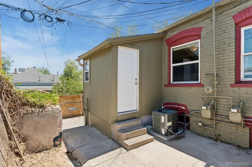 1617 E 23rd Avenue Denver CO 80205