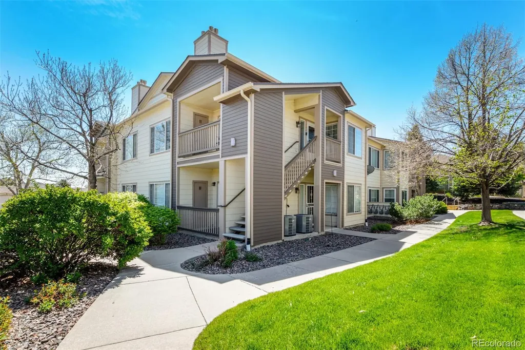 8705 W Berry Avenue Littleton CO 80123