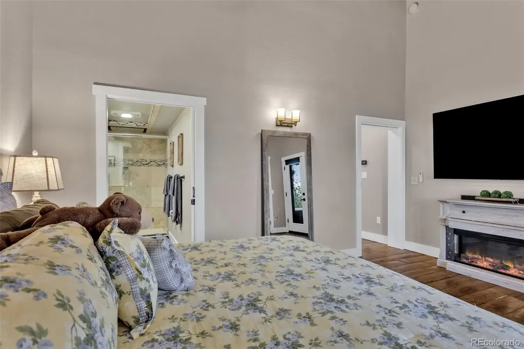 6876 Surrey Trail Littleton CO 80125