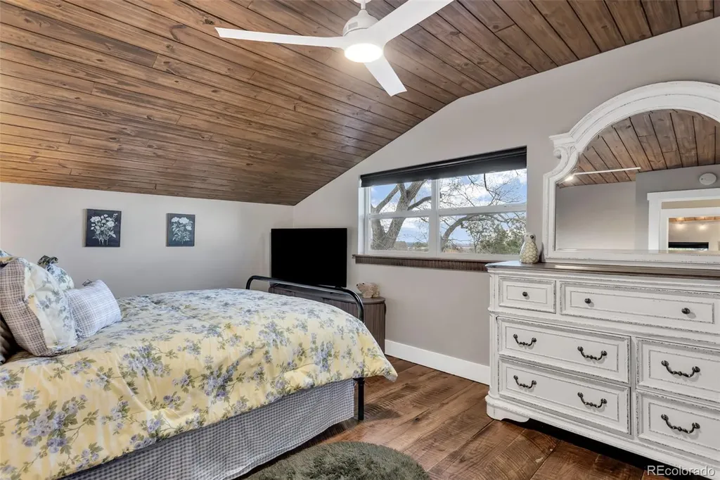 6876 Surrey Trail Littleton CO 80125