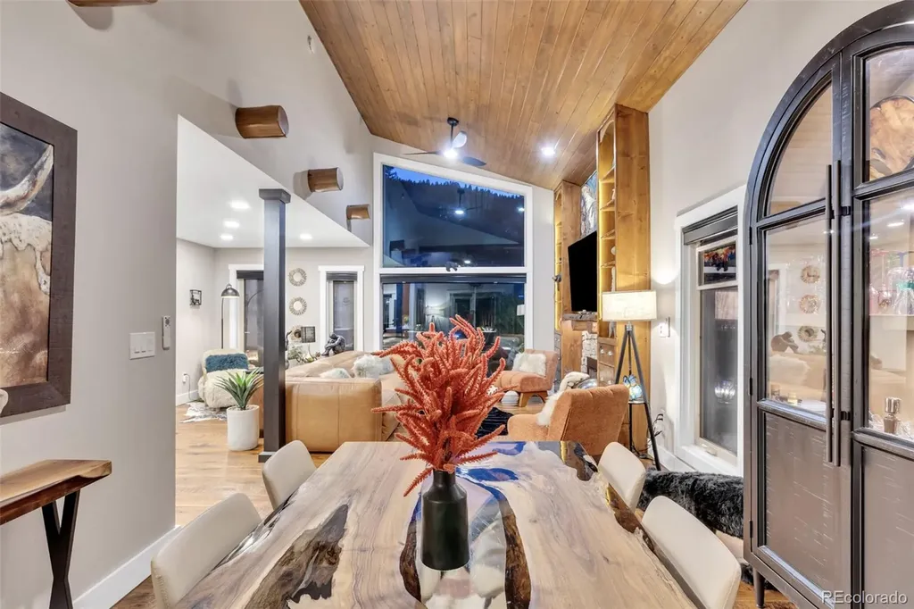 6876 Surrey Trail Littleton CO 80125