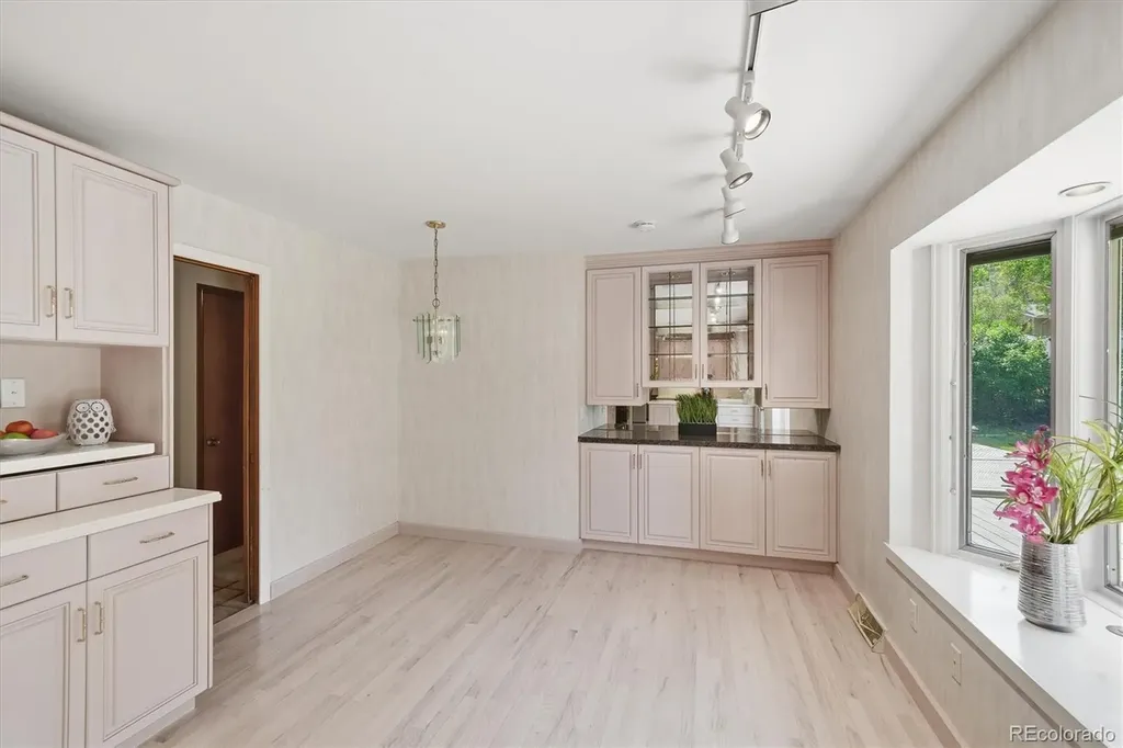 2182 W Briarwood Avenue Littleton CO 80120