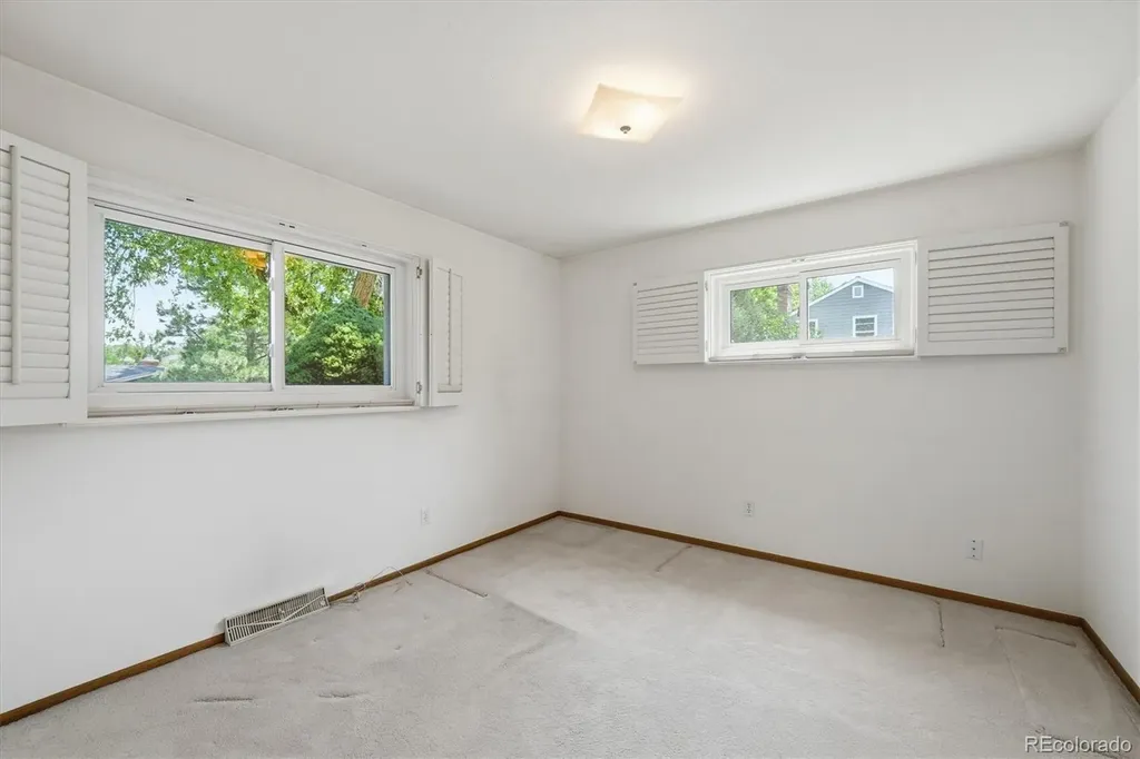 2182 W Briarwood Avenue Littleton CO 80120
