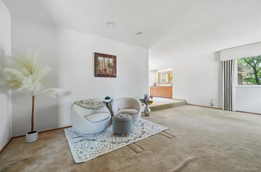 2182 W Briarwood Avenue Littleton CO 80120