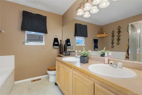 5688 S Winnipeg Street Aurora CO 80015