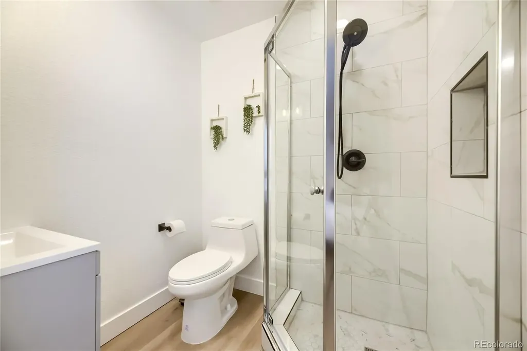 2235 Eaton Street Edgewater CO 80214