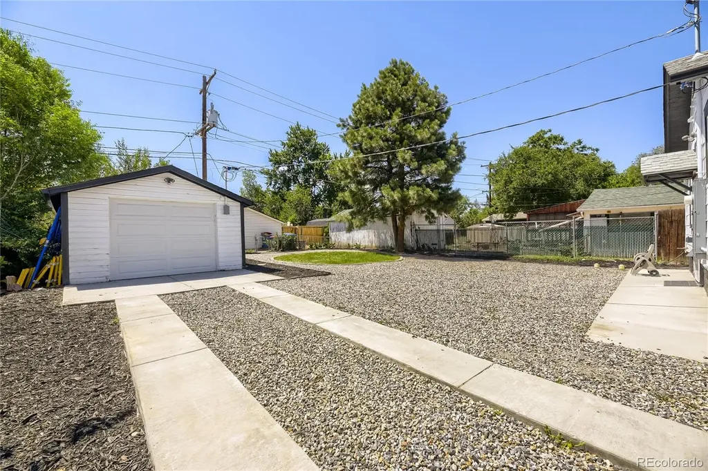 2235 Eaton Street Edgewater CO 80214