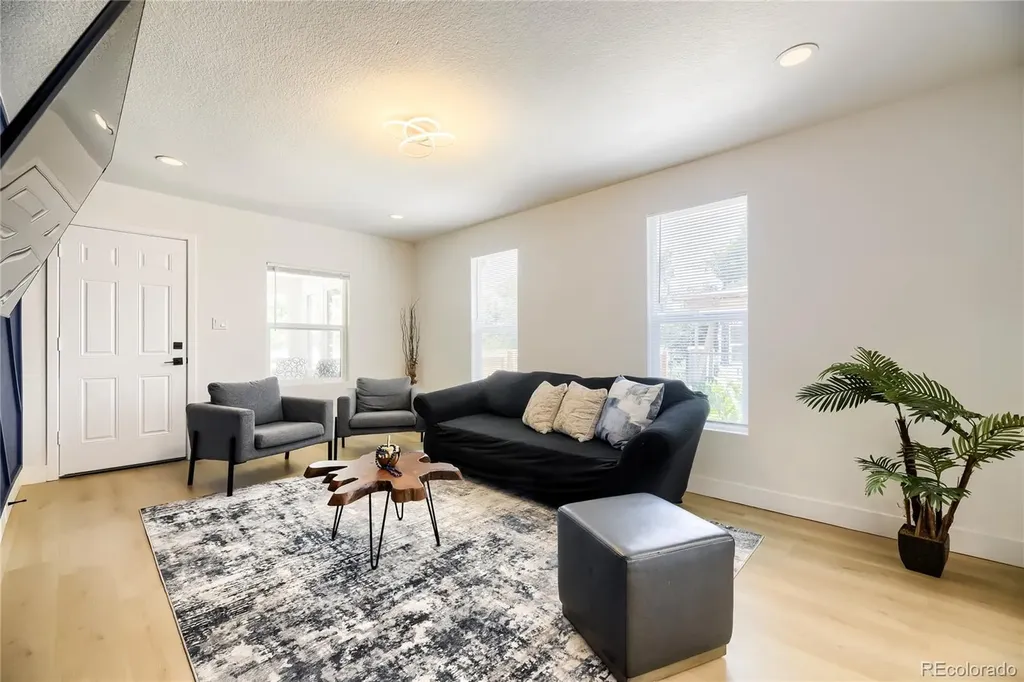 2235 Eaton Street Edgewater CO 80214