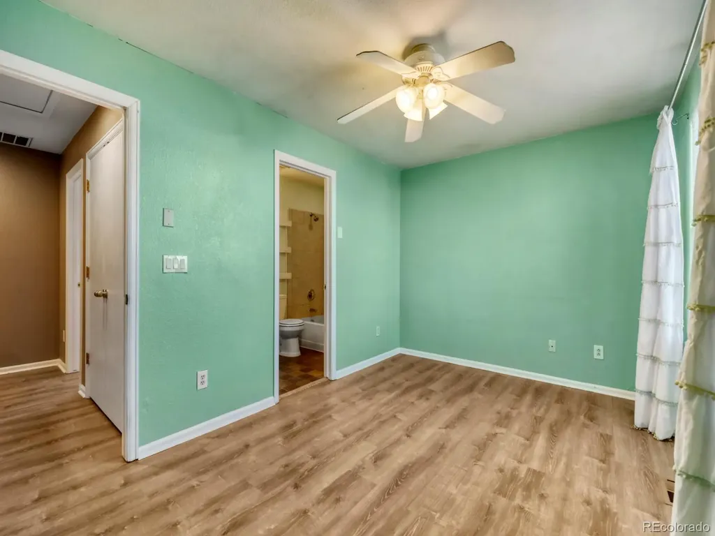 5527 E 100th Way Thornton CO 80229