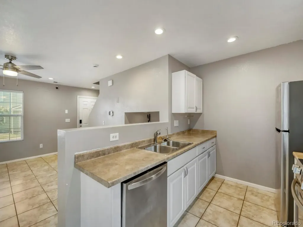 5527 E 100th Way Thornton CO 80229