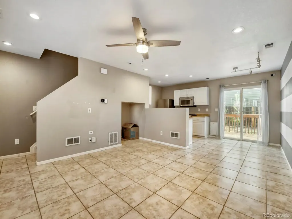5527 E 100th Way Thornton CO 80229