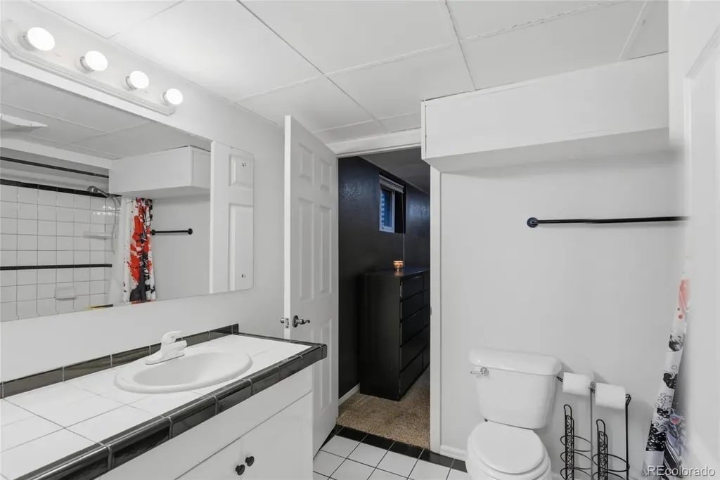999 S Telluride Street Aurora CO 80017