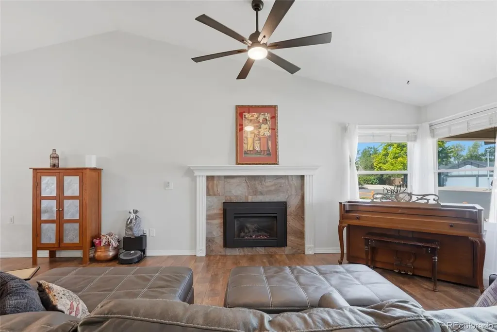 999 S Telluride Street Aurora CO 80017