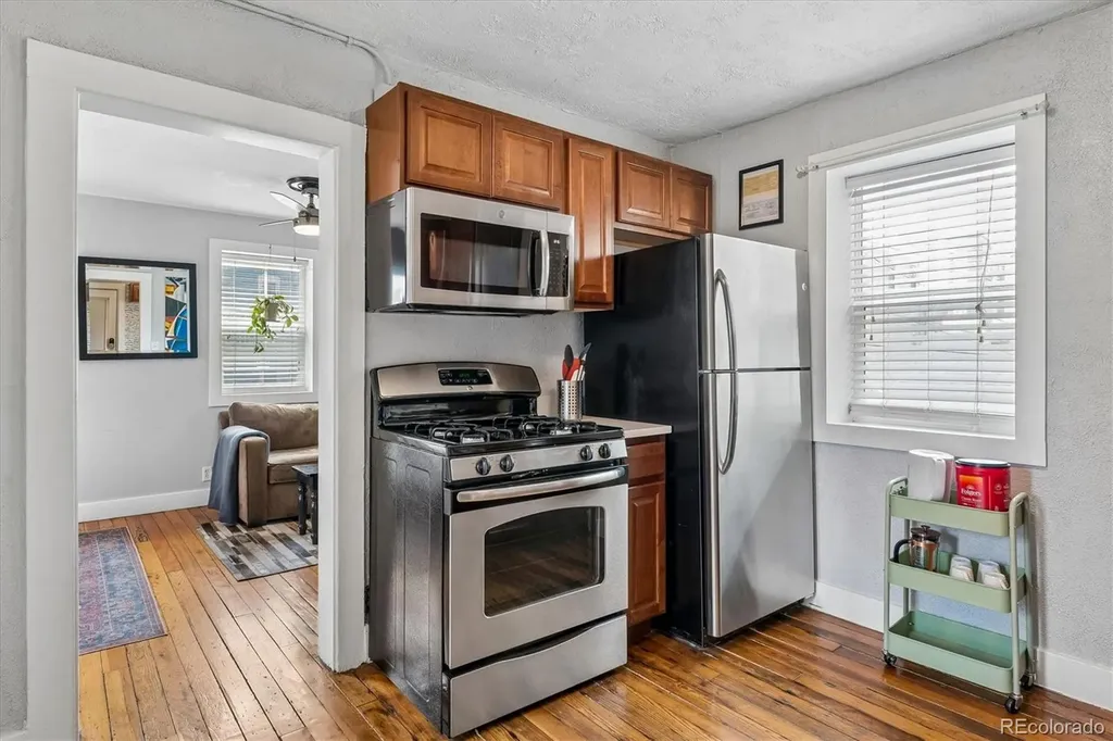 2422 Stout Street Denver CO 80205