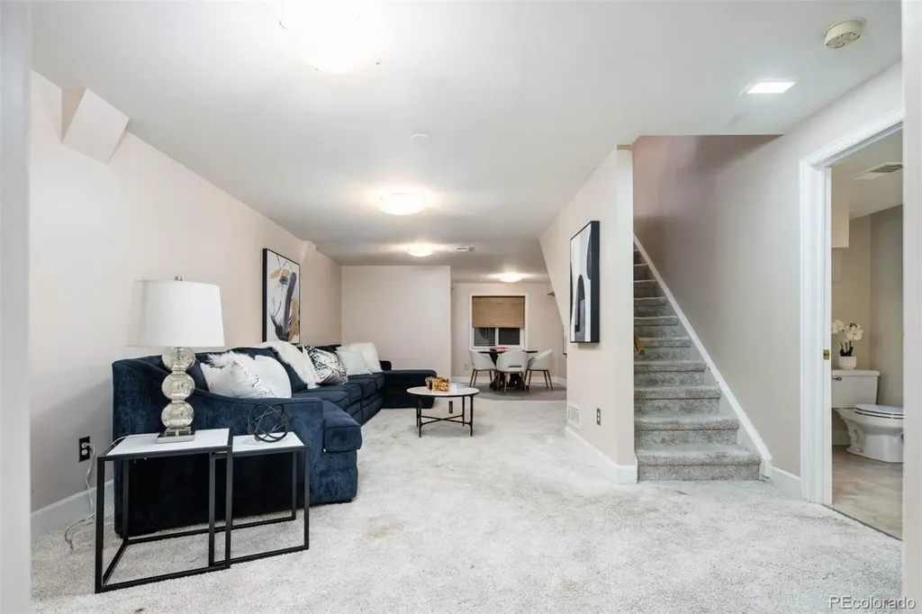 7743 S Jersey Way Centennial CO 80112