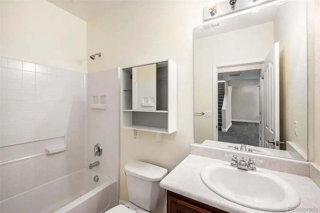 5134 Malaya Street Denver CO 80249